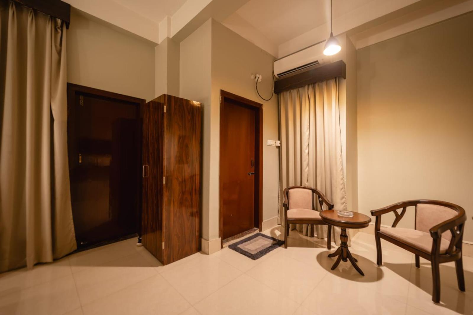 Alhanney Housing Guwahati Esterno foto