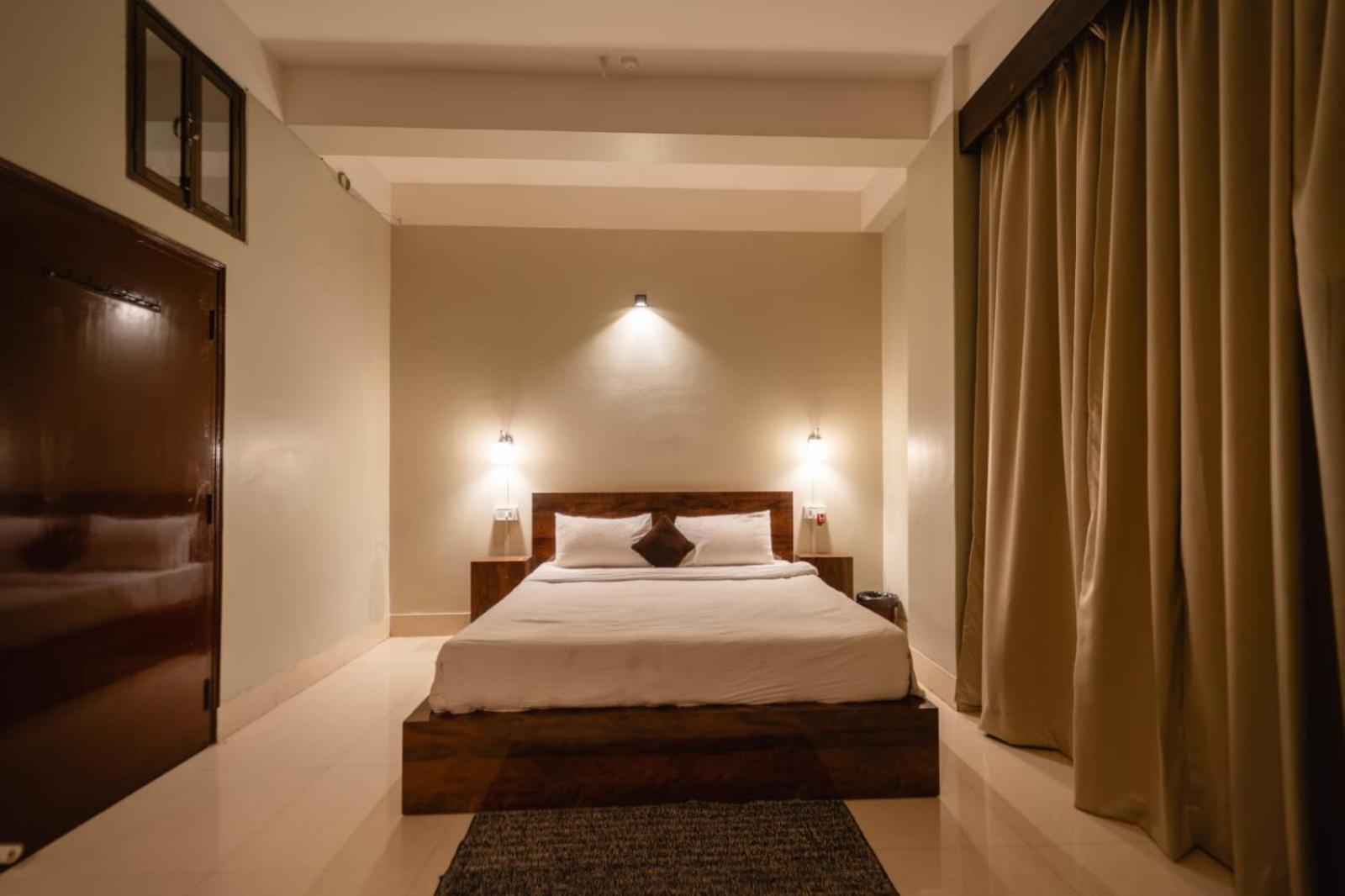Alhanney Housing Guwahati Esterno foto