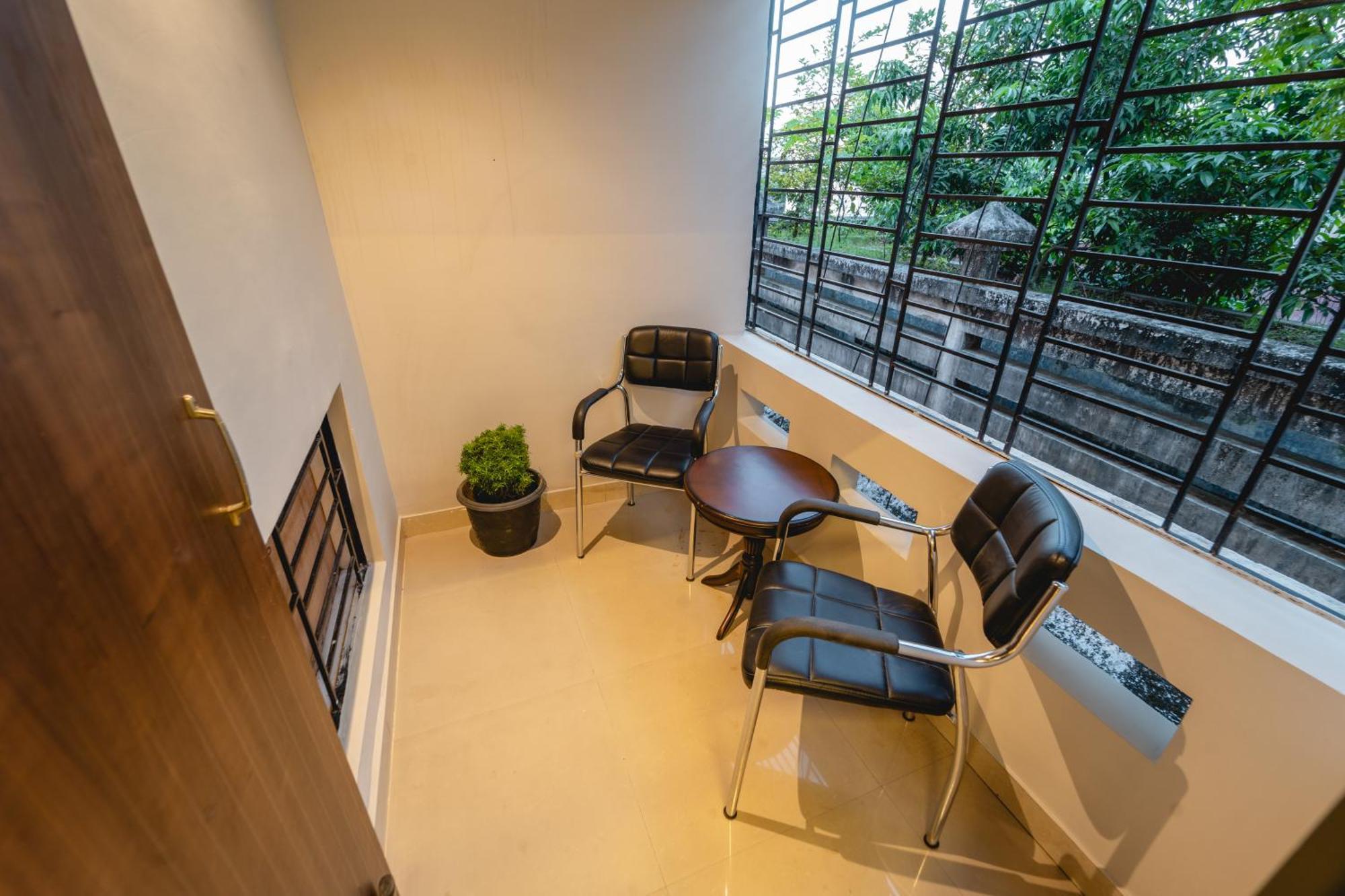 Alhanney Housing Guwahati Esterno foto