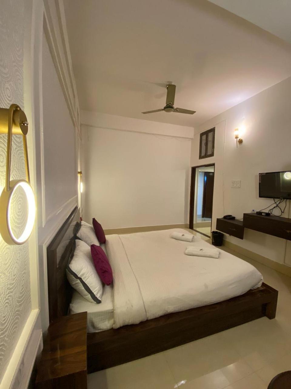 Alhanney Housing Guwahati Esterno foto