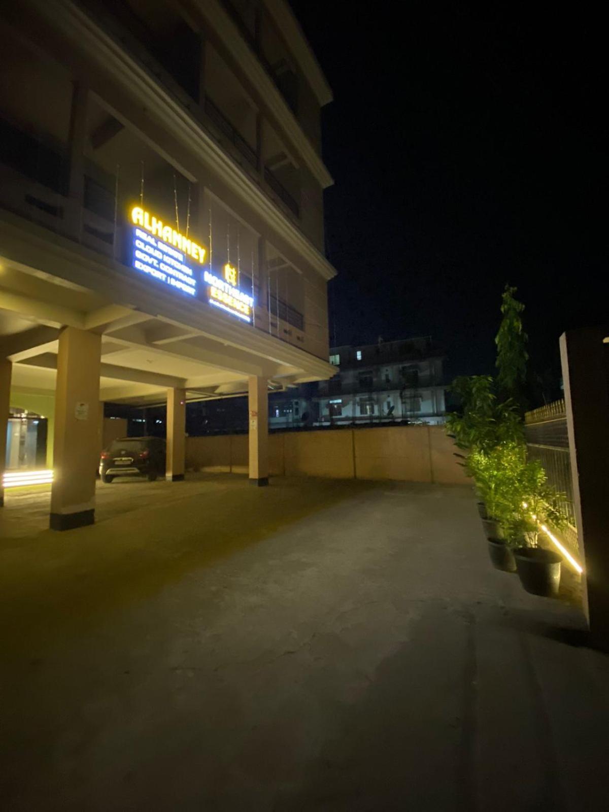 Alhanney Housing Guwahati Esterno foto