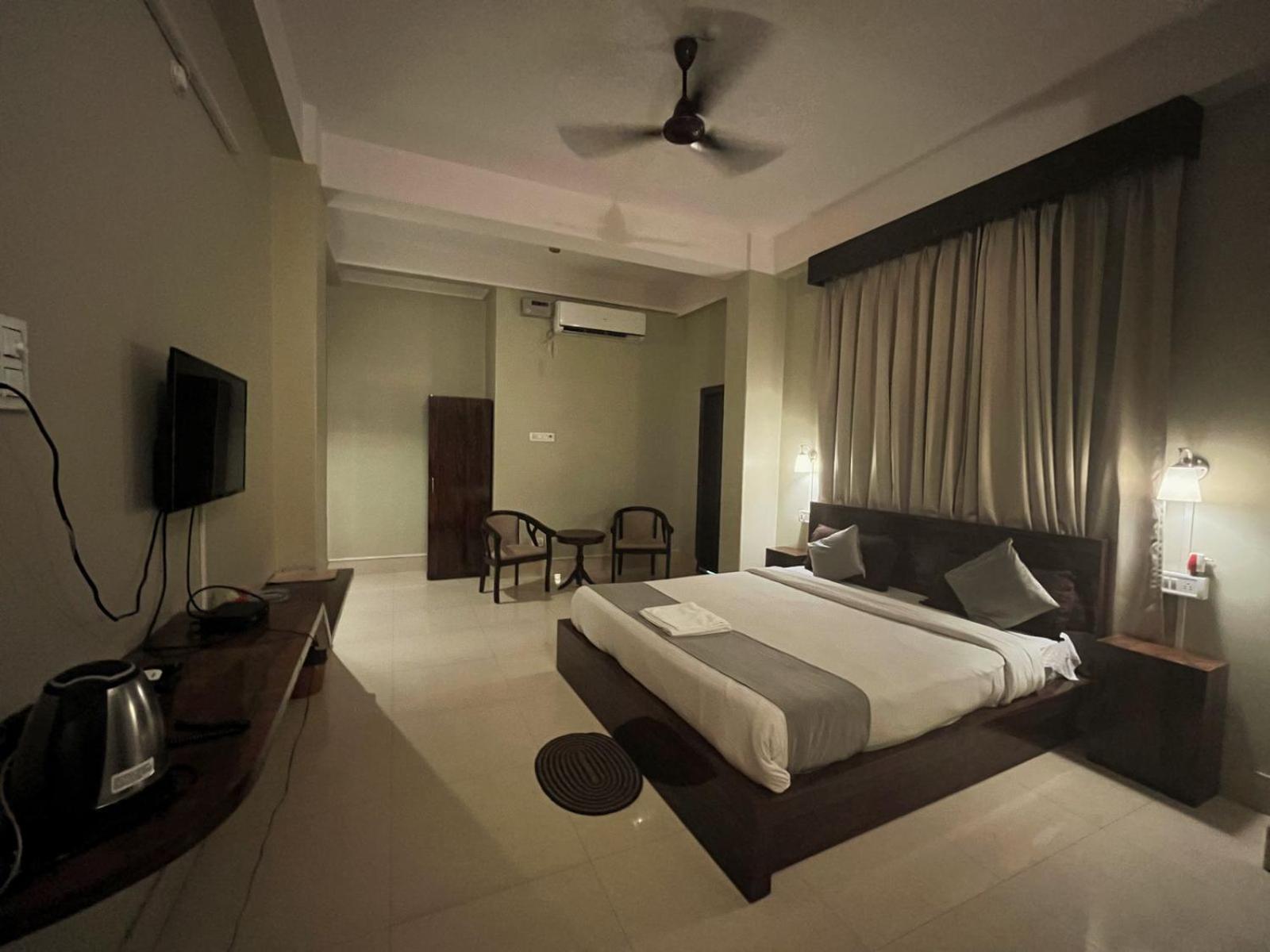 Alhanney Housing Guwahati Esterno foto